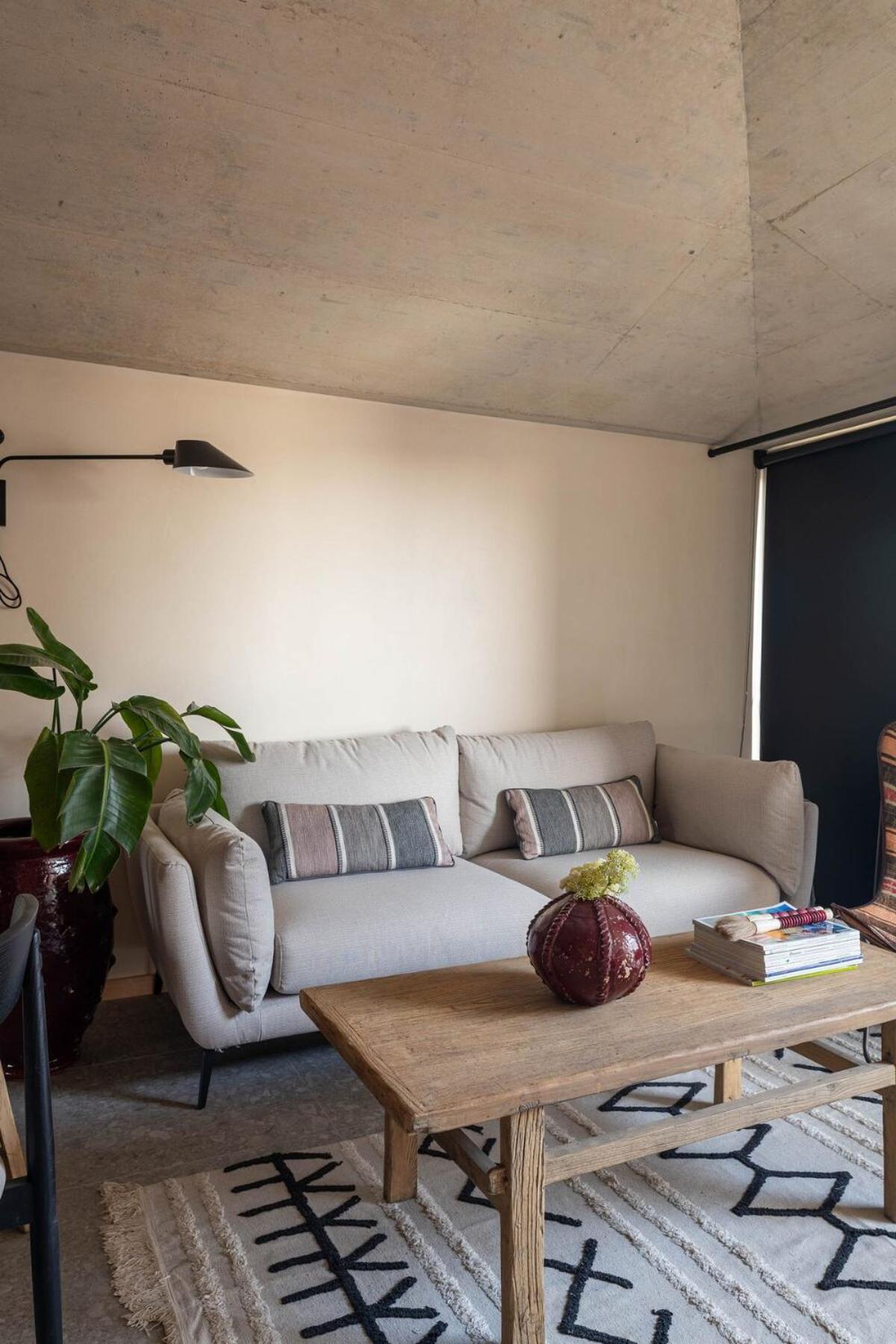 Coelho 145 * Porto