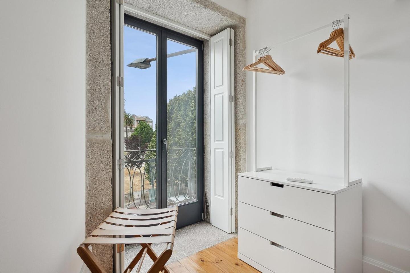 Guestready - Explore From A Prime Location Apartment