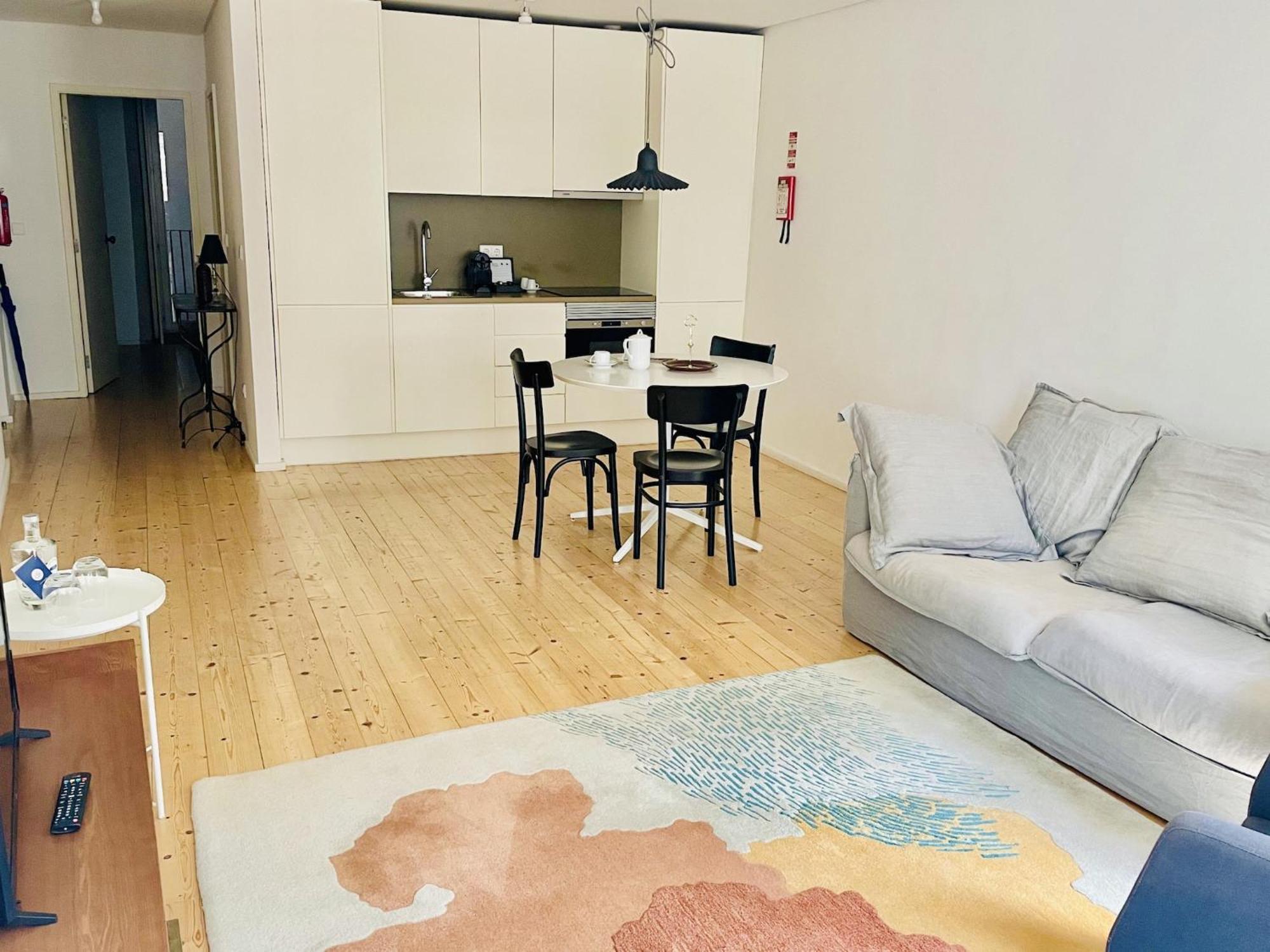Charming Studio, Ideal For Smaller Groups Porto