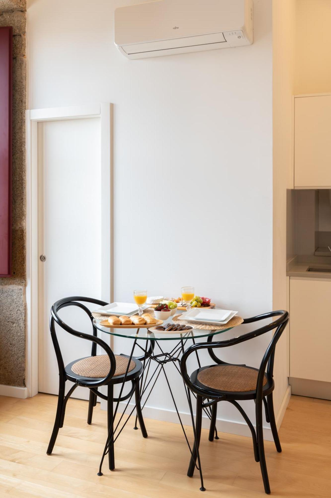 Decor - Clerigos By Host Wise Apartment *