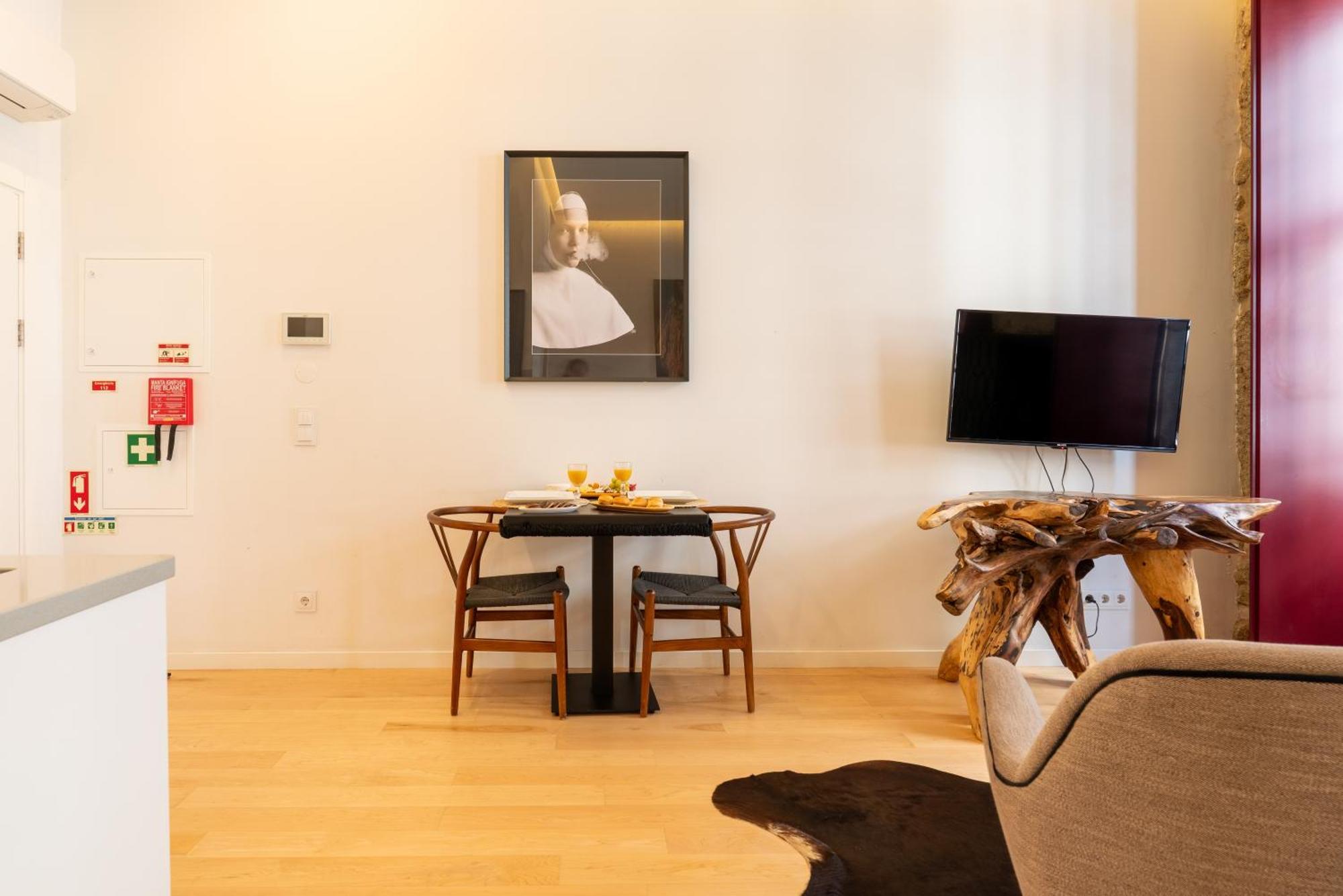 Decor - Clerigos By Host Wise Apartment *
