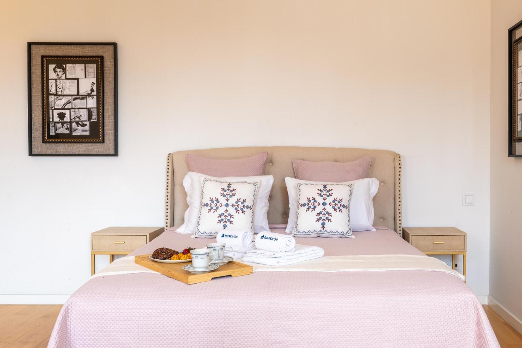 Decor - Clerigos By Host Wise Porto