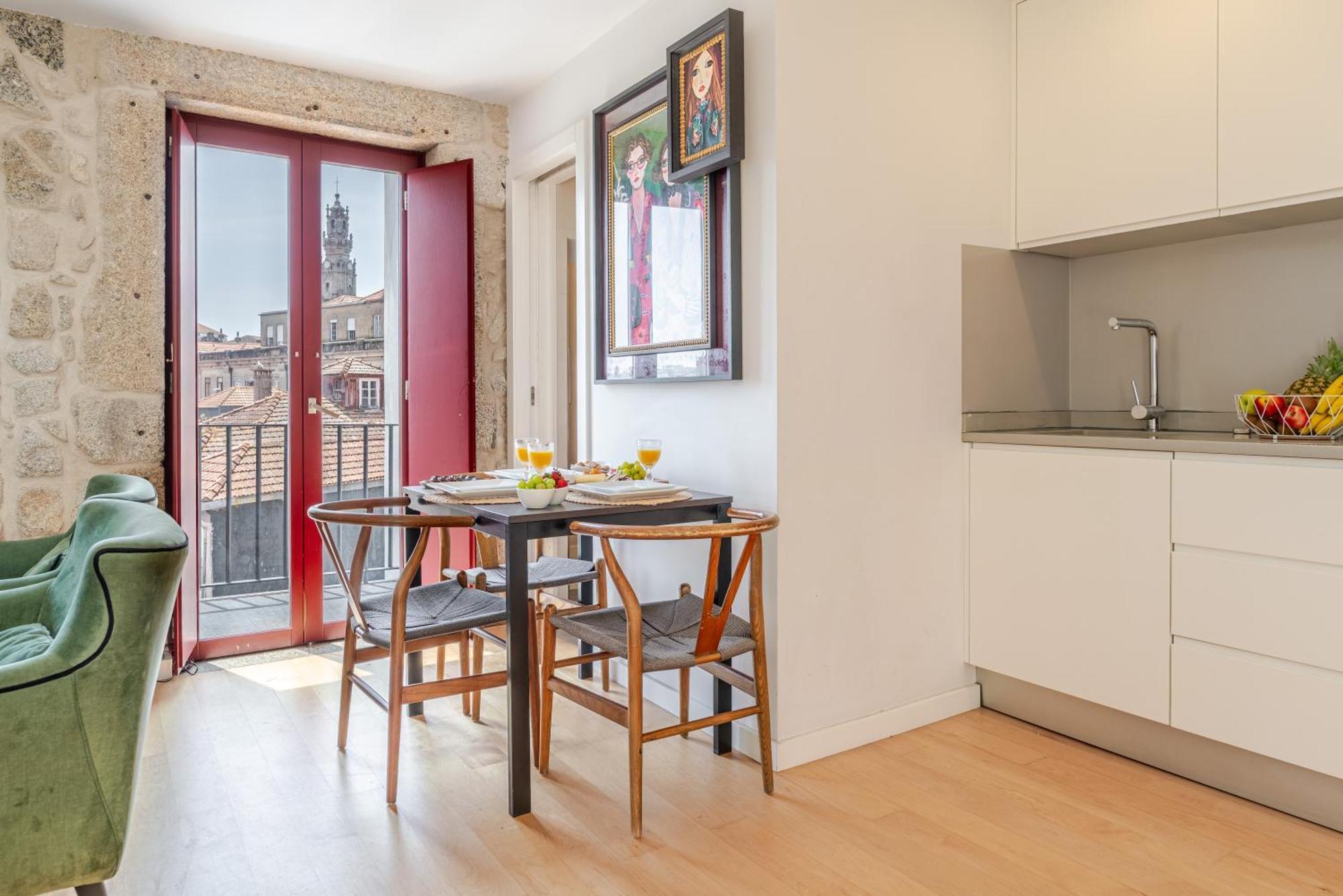 Decor - Clerigos By Host Wise Apartment Porto