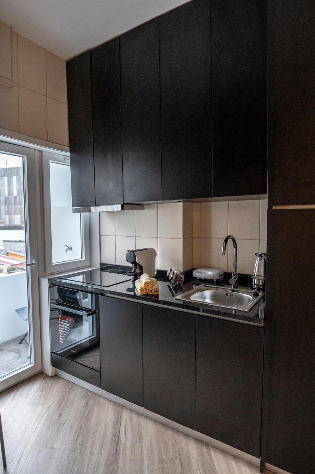 Apartment 3br Flat By Casa Da Música, Central, Sleeps 6, 2d *