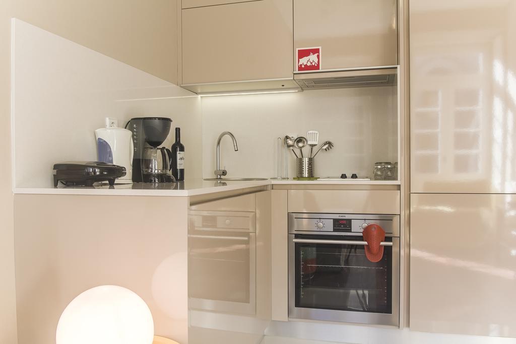 Apartment Bmyguest - Cardosas Stylish *
