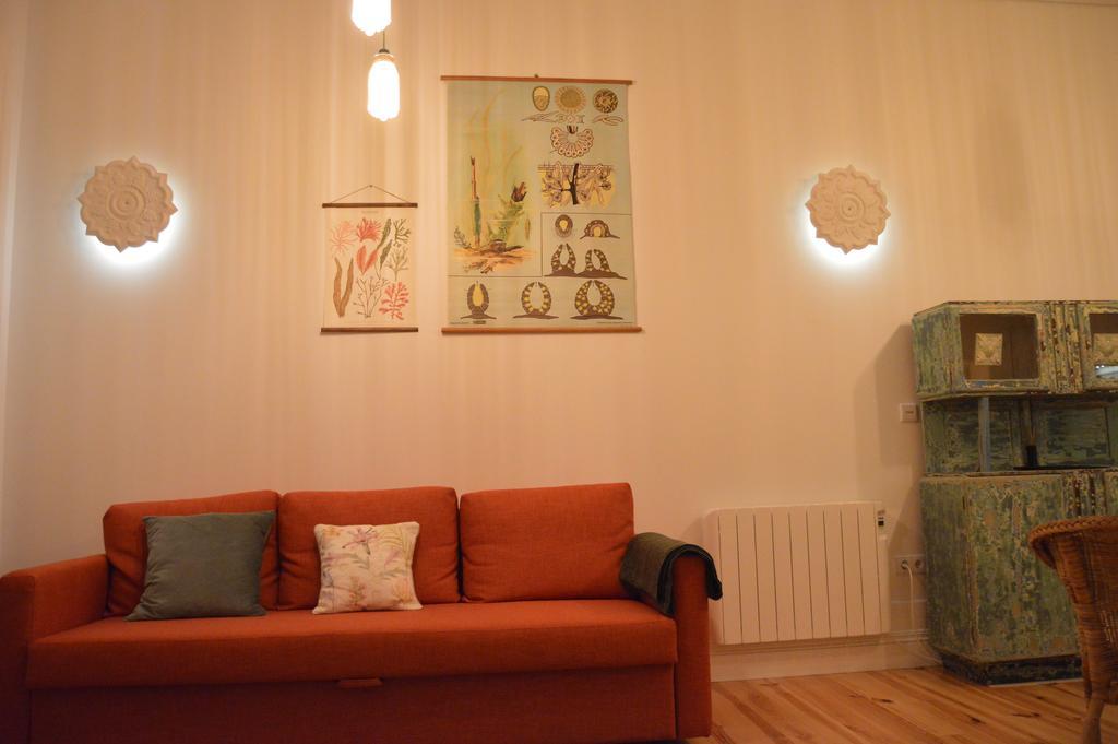 Old In New Apartment Porto