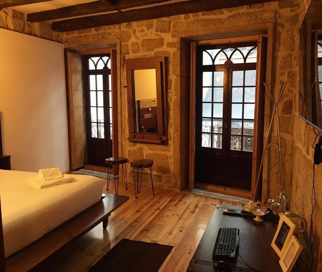 Est. 1830 Porto