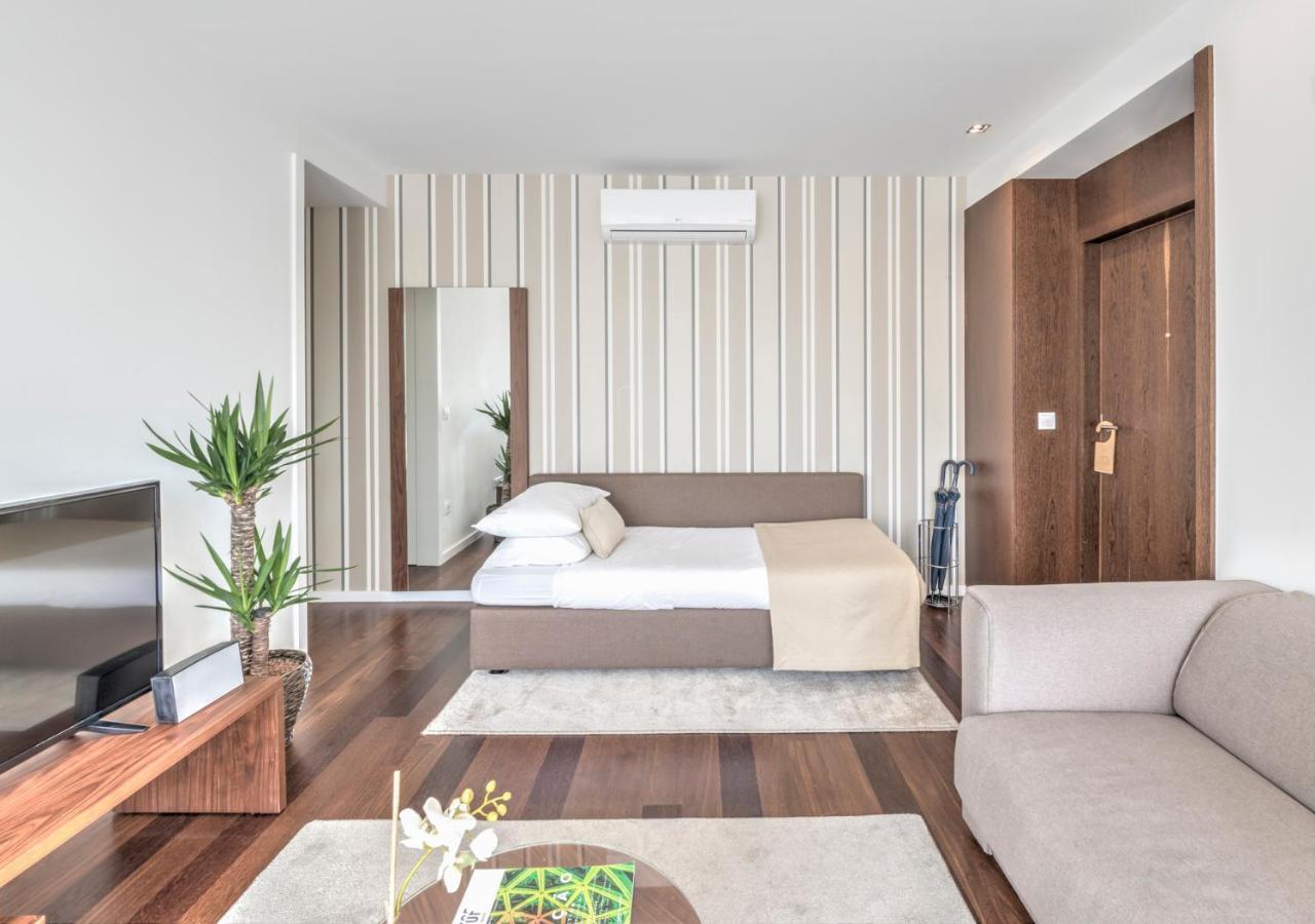 Apartment Bo - Julio Dinis * Apartments & Parking