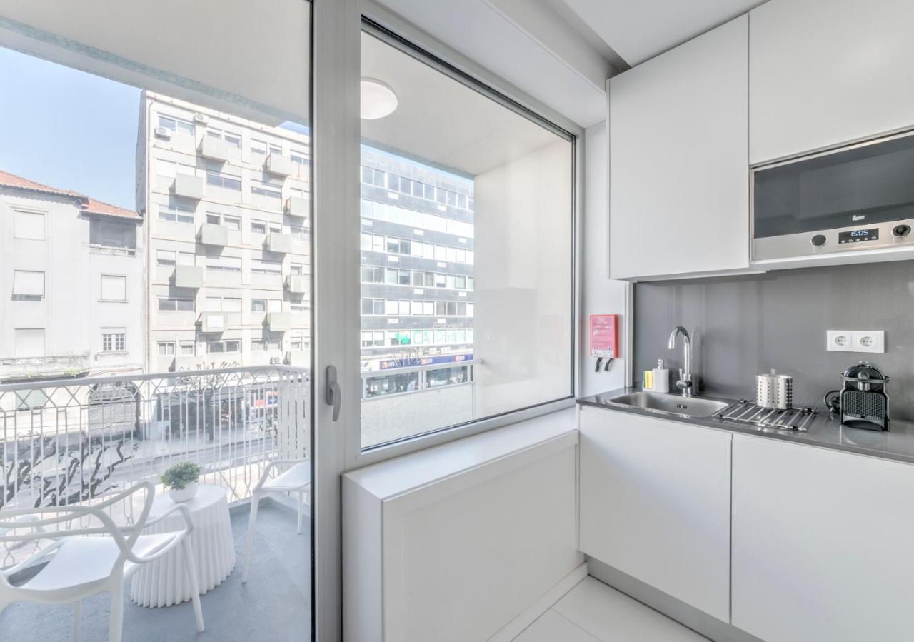 Bo - Julio Dinis * Apartments & Parking * Porto