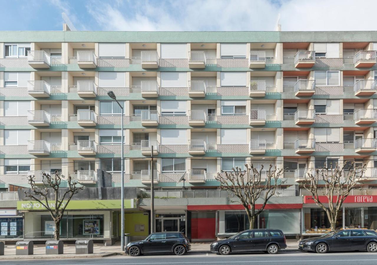 Bo - Julio Dinis * Apartments & Parking Apartment *