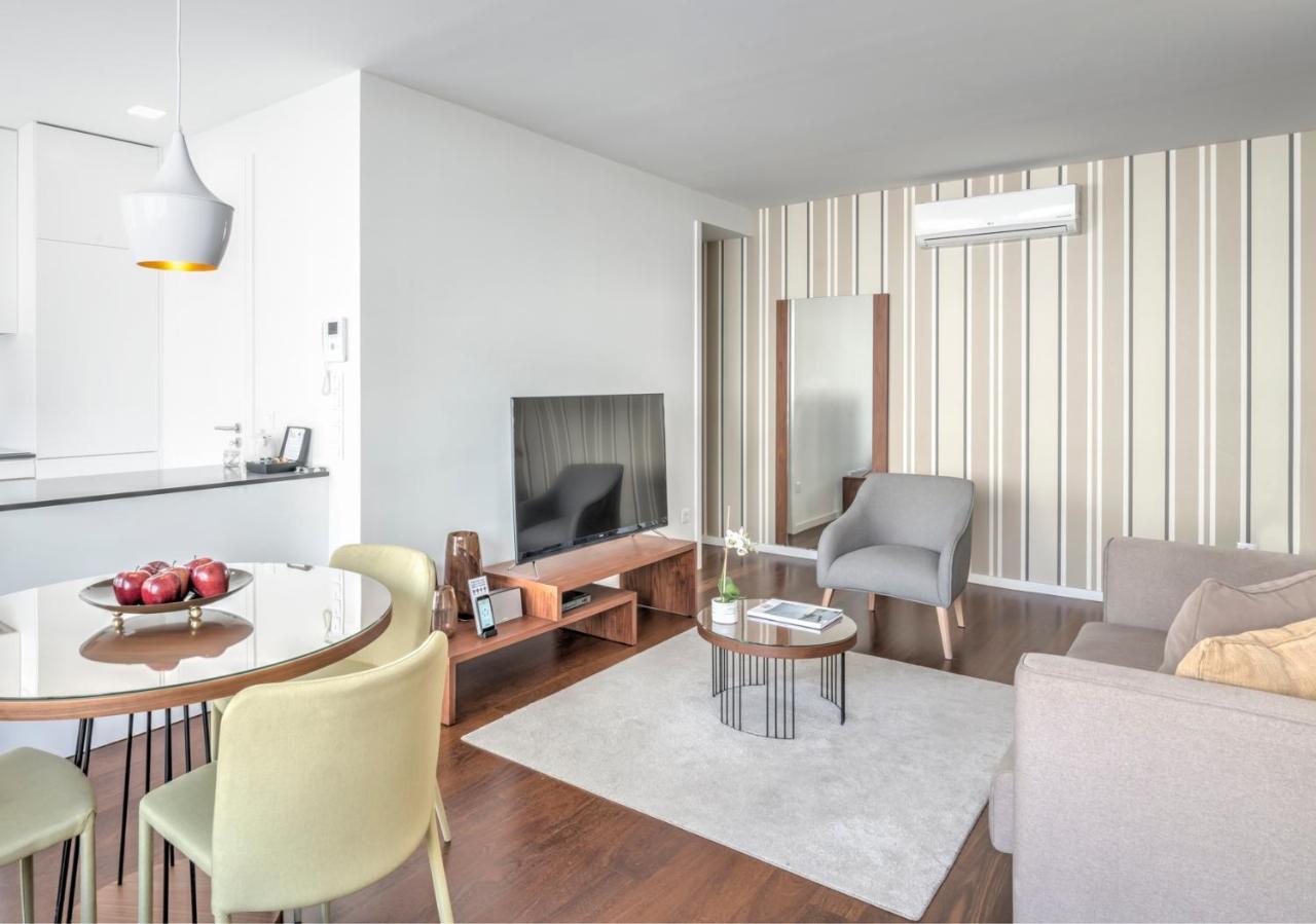 Bo - Julio Dinis * Apartments & Parking Porto