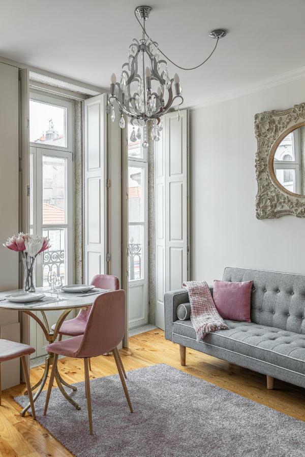 Mouzinho Historic Apartment *