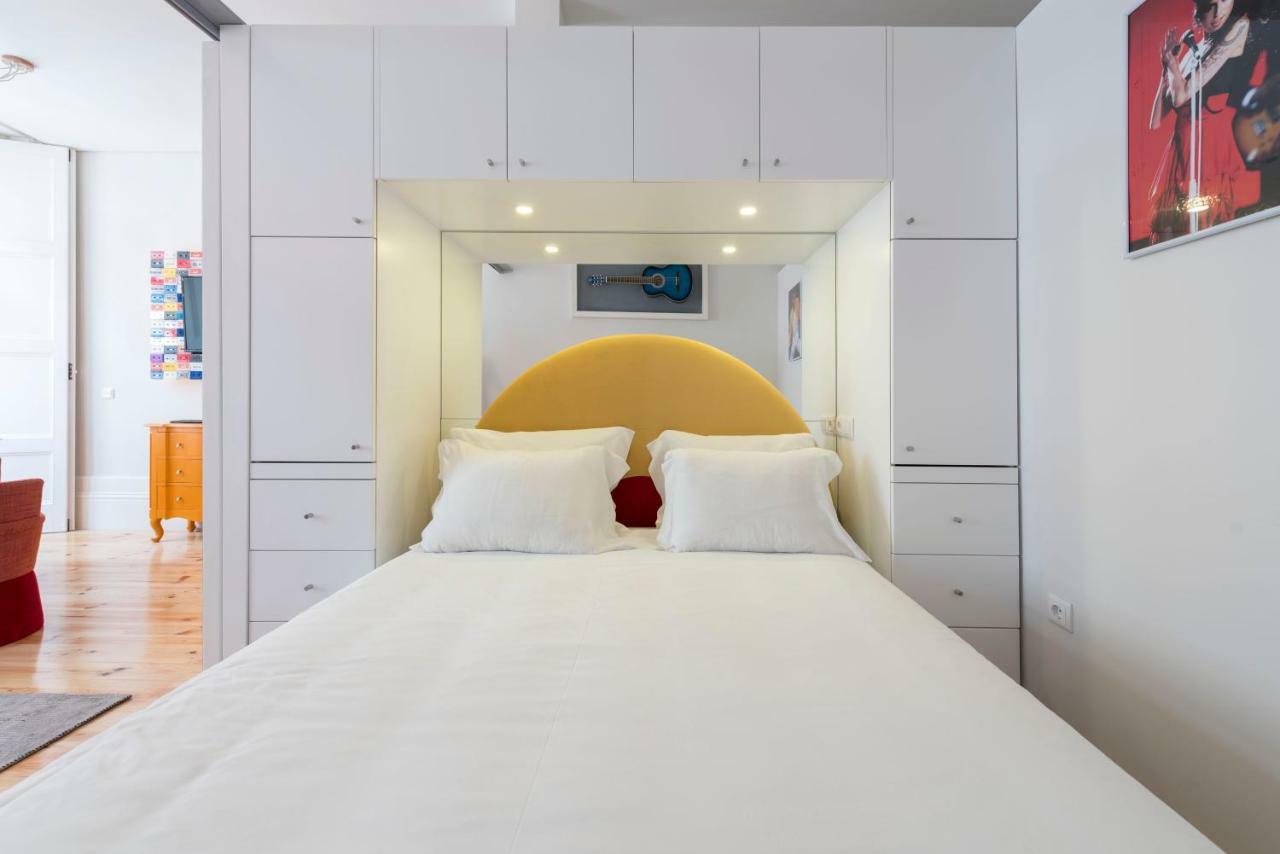 Almada Music Apartment *