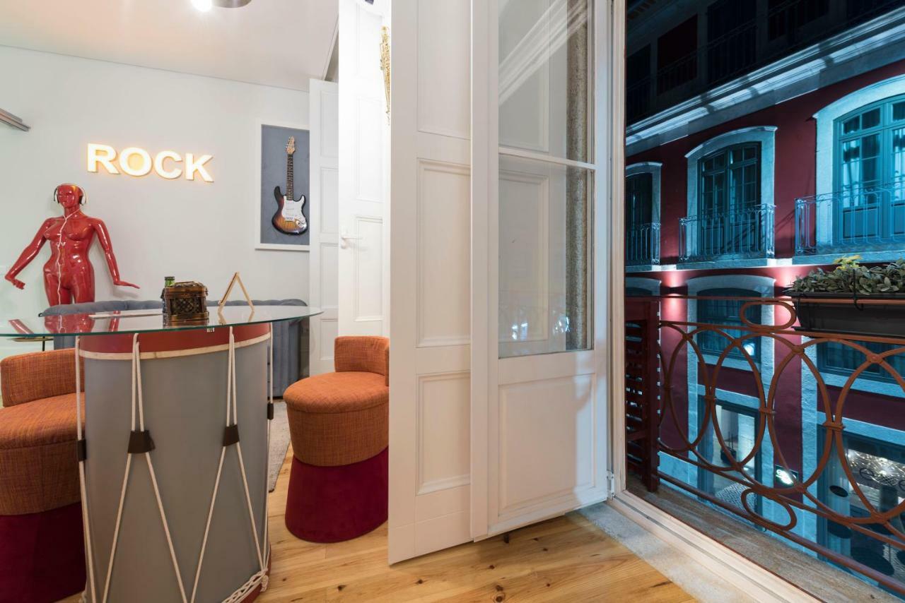 Almada Music Apartment *