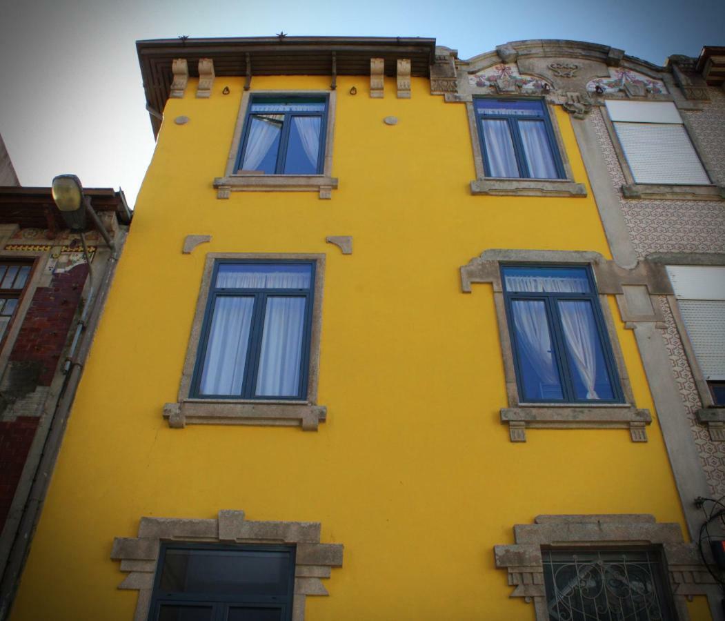 By Doors Hostel Porto