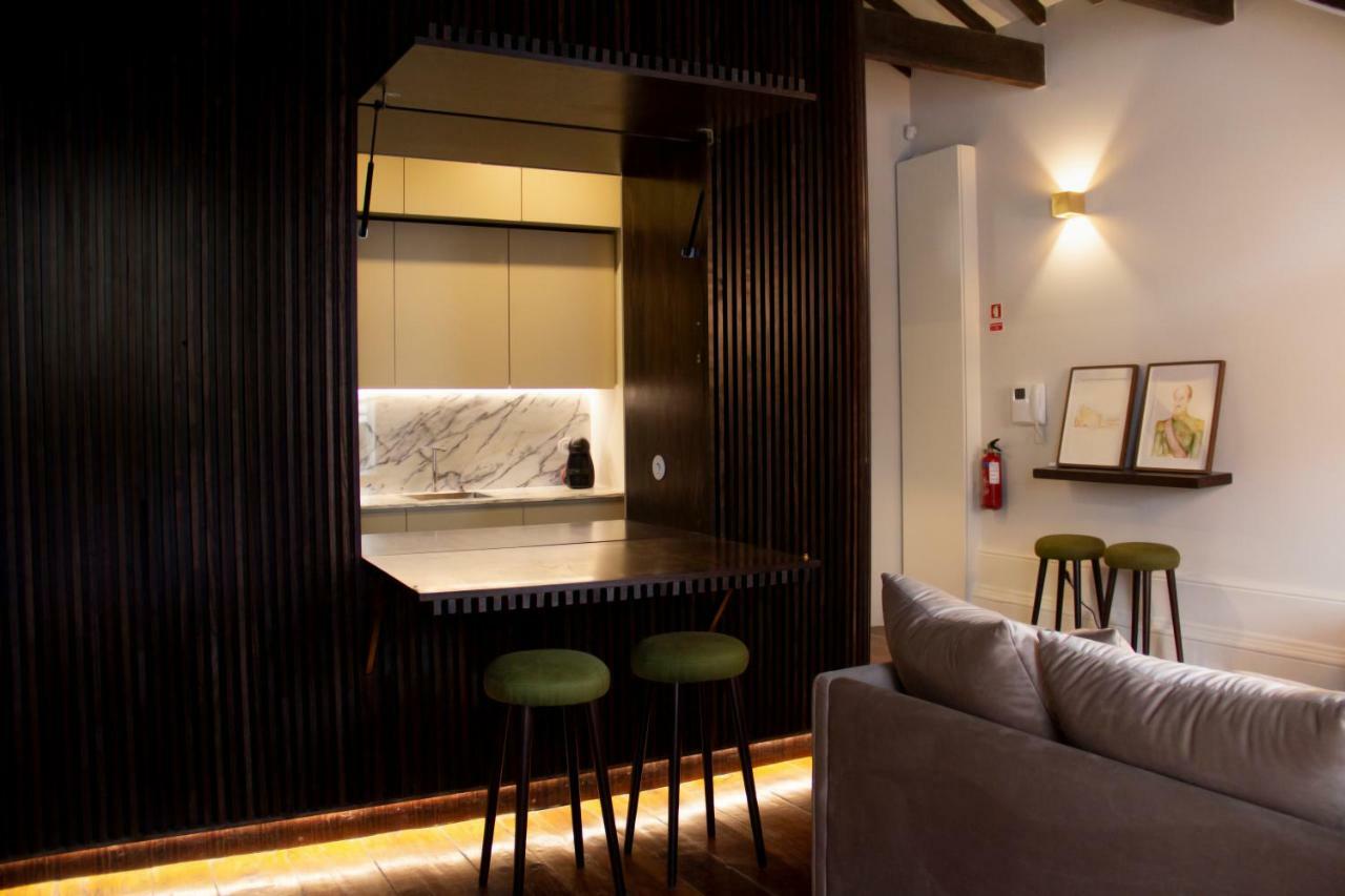 Bateira's Apartment