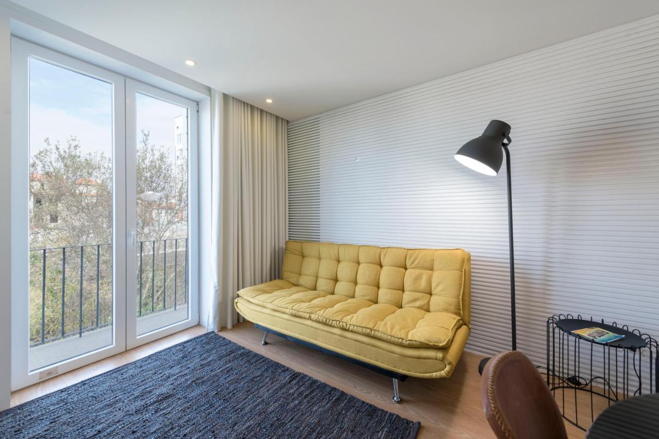 Lovelystay - Flat W/ Ac & Balcony Apartamento Porto