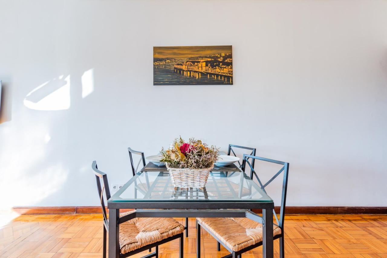 Riverside Centre Apartment *
