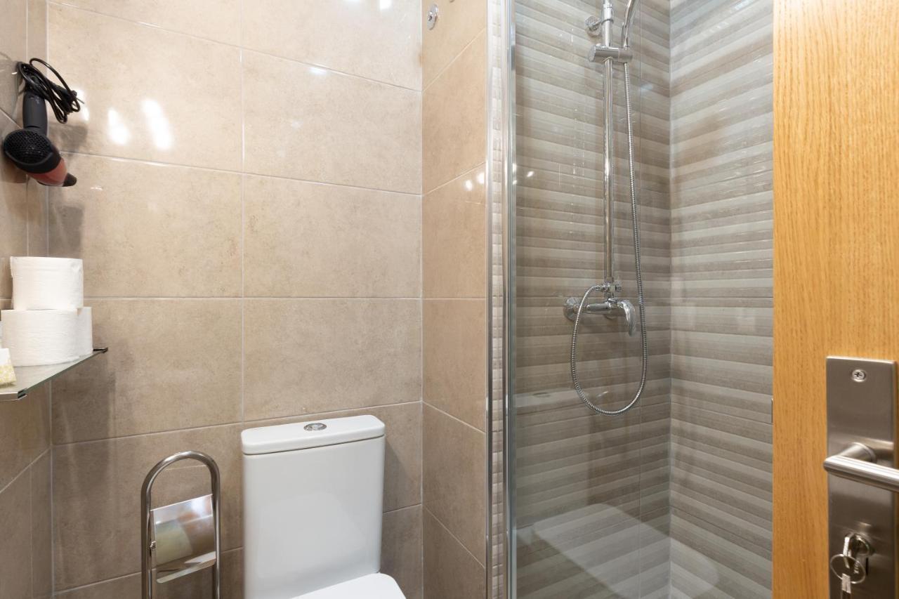 Apartment Yellow Tiles By Pcale Porto