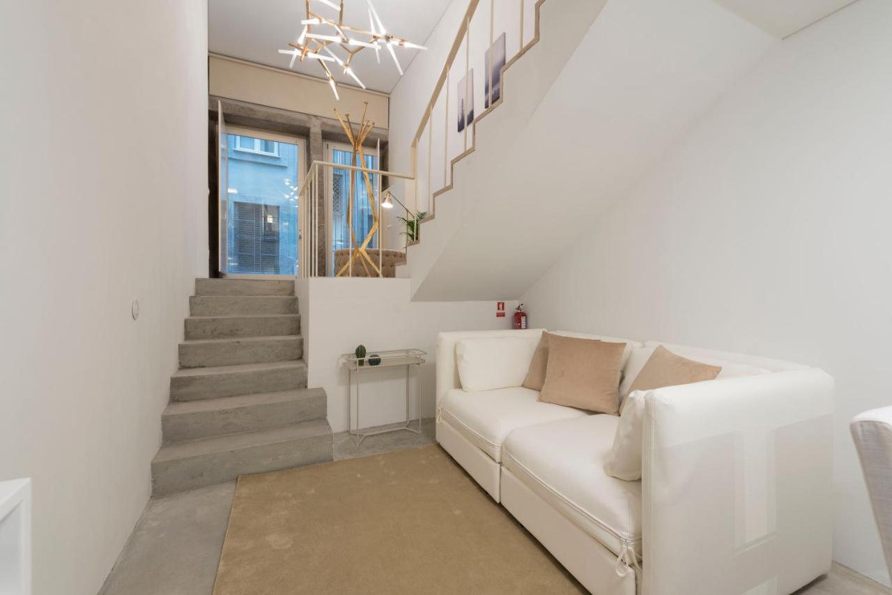 Lovelystay - Hidden & Quiet Duplex Next To Sao Bento Station * Porto