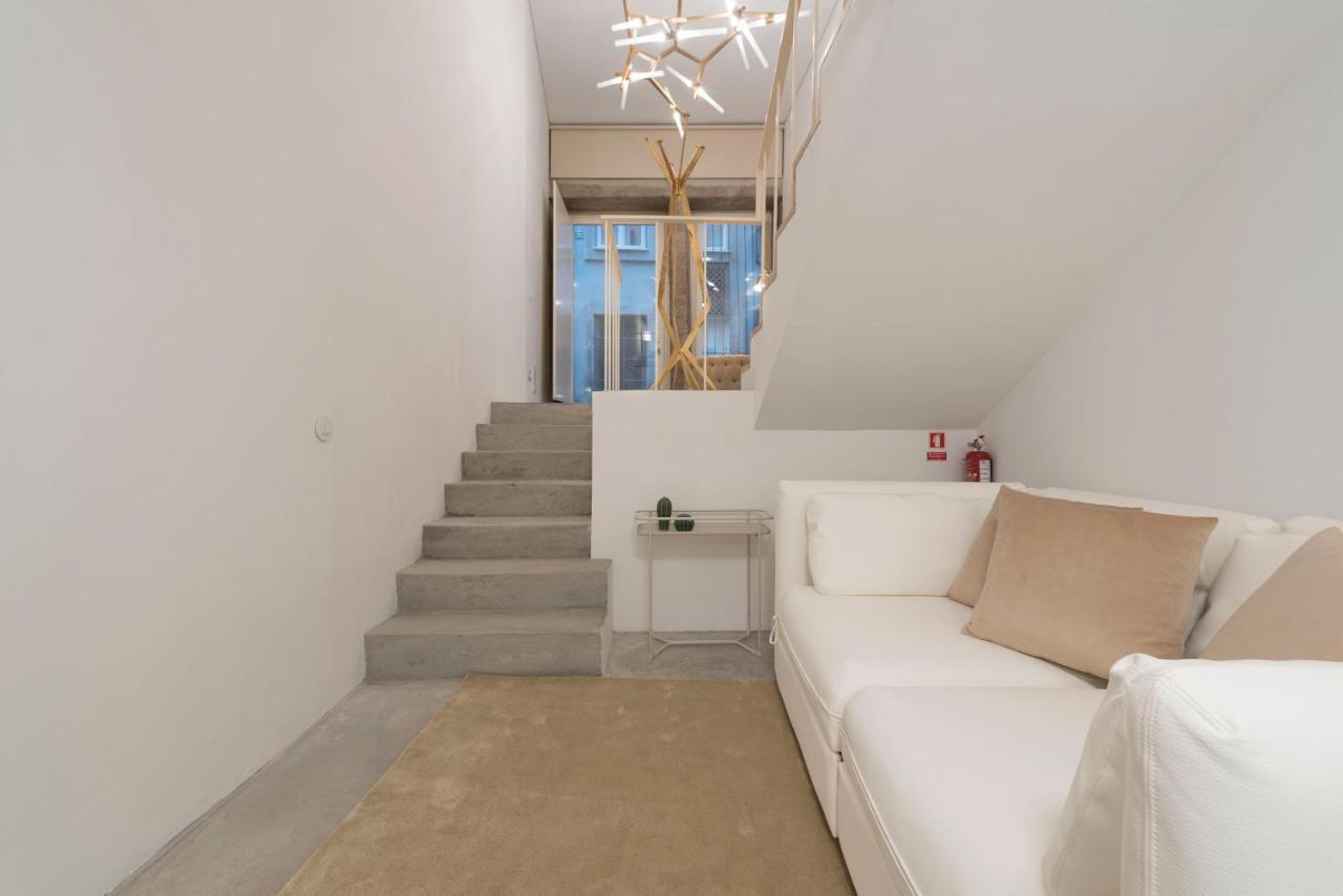Lovelystay - Hidden & Quiet Duplex Next To Sao Bento Station * Porto