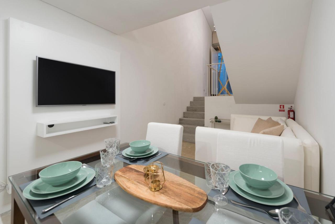 Lovelystay - Hidden & Quiet Duplex Next To Sao Bento Station Porto
