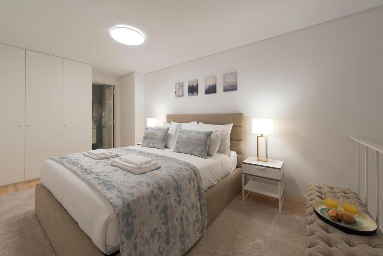 Lovelystay - Hidden & Quiet Duplex Next To Sao Bento Station *