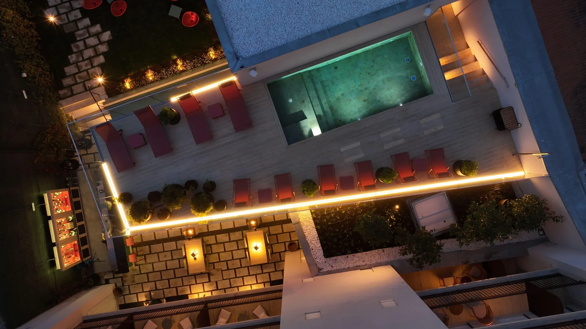 Top Hotels in Ribeira Porto District